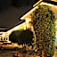 Caravelle Inn & Suites