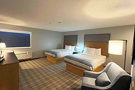 Queen Studio Suite with Two Queen Beds and Jetted Tub - Non-Smoking