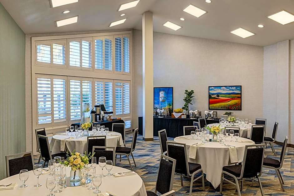 DoubleTree By Hilton Campbell - Pruneyard Plaza