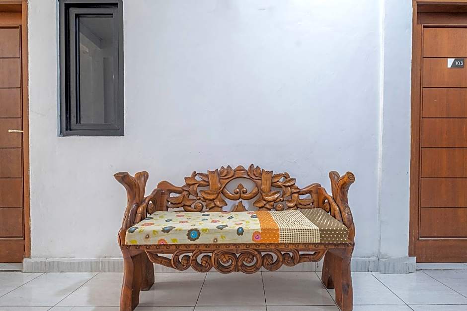 OYO Life 2391 Baladewa Residence Syariah