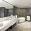The Statler Dallas, Curio Collection By Hilton