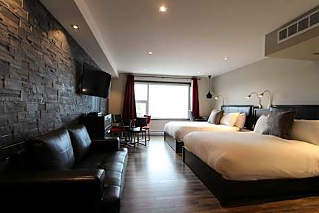 Deluxe Queen Room with Two Queen Beds