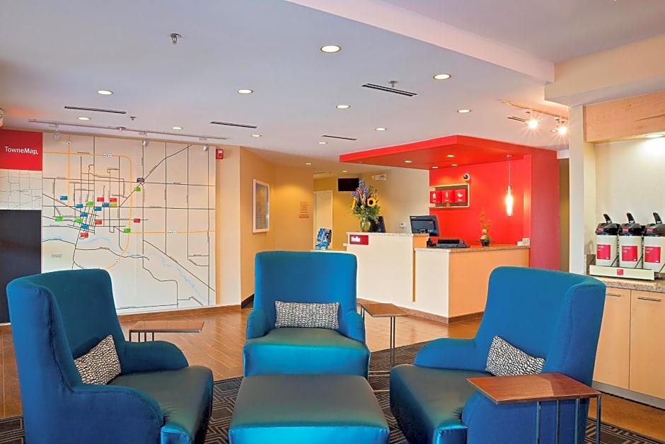 TownePlace Suites by Marriott Garden City