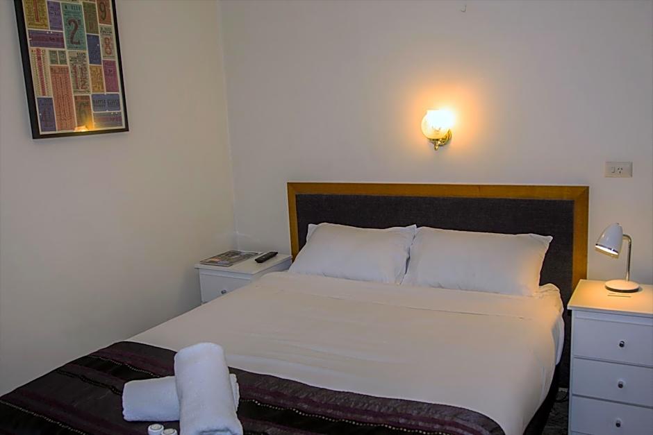 Delatite Hotel