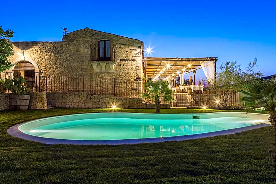 Masseria Fortificata Lo Zafferaneto