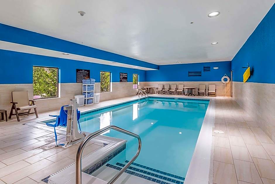 Hampton Inn By Hilton Greenfield, In