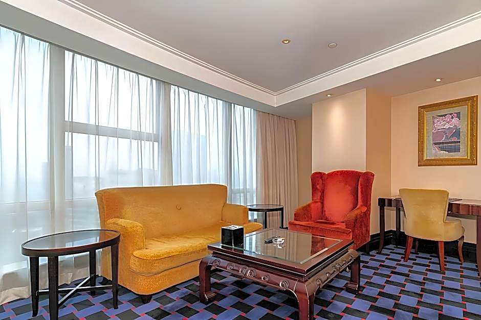 Royal Mediterranean Hotel