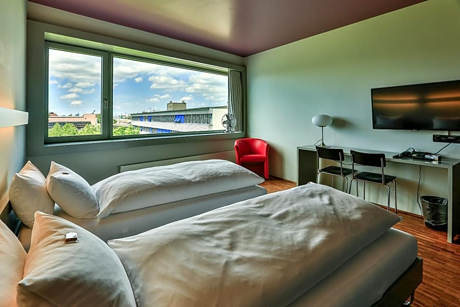 dasbreitehotel am Rhein