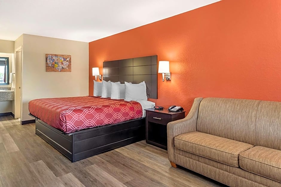 Econo Lodge Near Lackland Air Force Base-SeaWorld