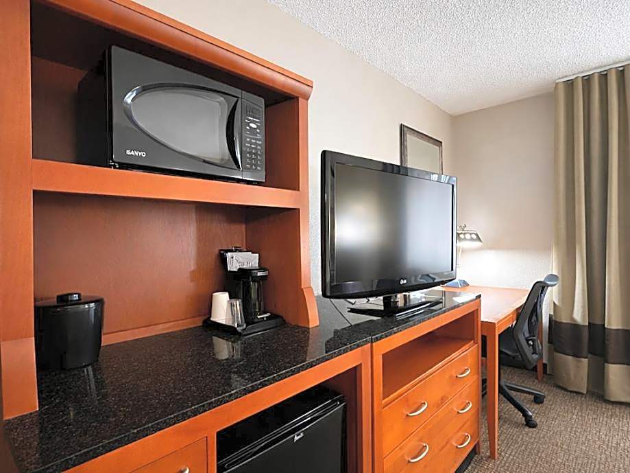 MountainView Lodge and Suites