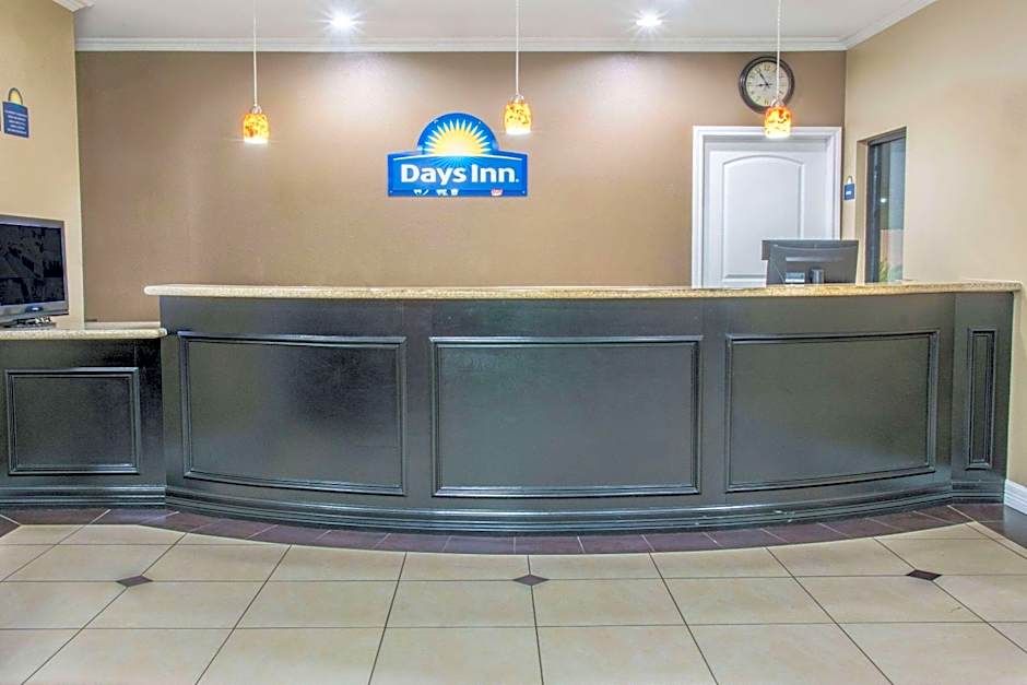 Days Inn by Wyndham Humble/Houston Intercontinental Airport