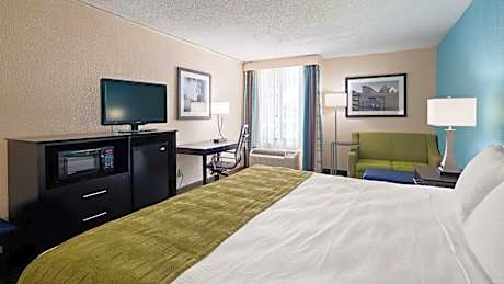 King Suite with Sofa Bed - Non-Smoking