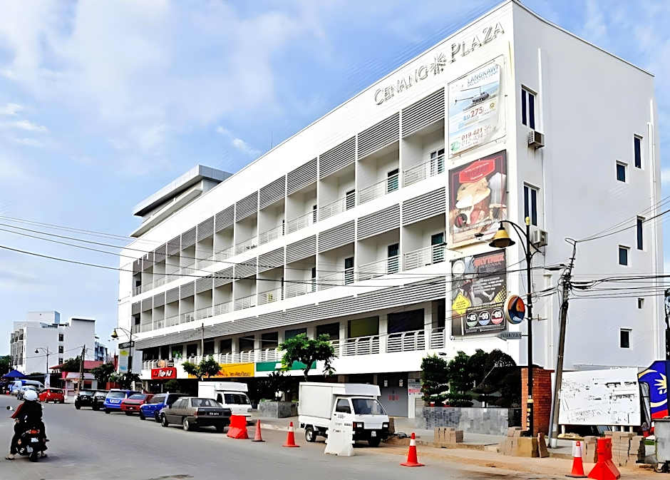 Cenang Plaza Beach Hotel