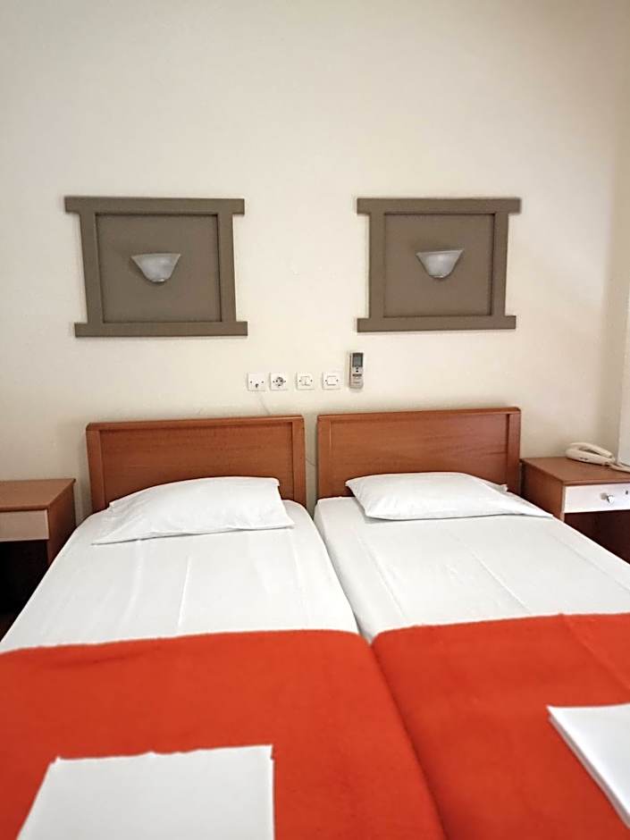 Efstratios Hotel