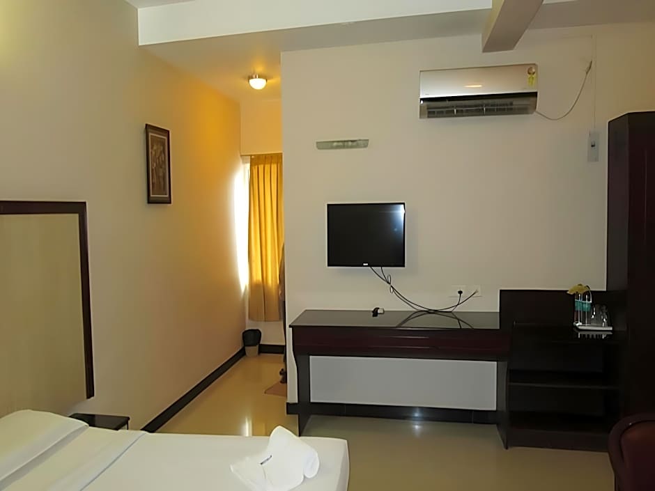 Hotel Subam Palani