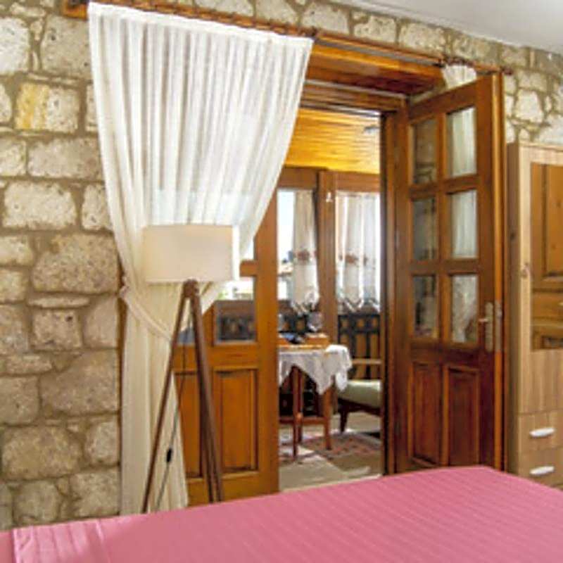 Flores Hotel Alaçatı