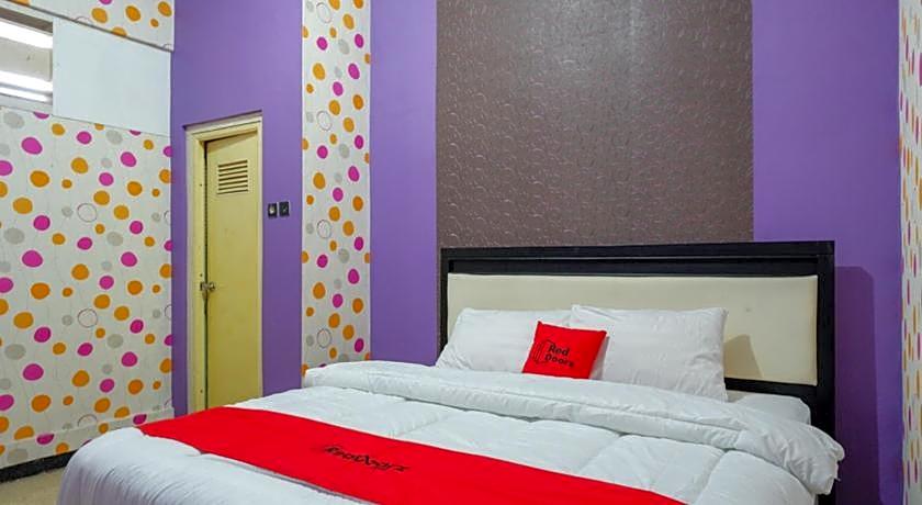 RedDoorz near Stasiun Kebumen