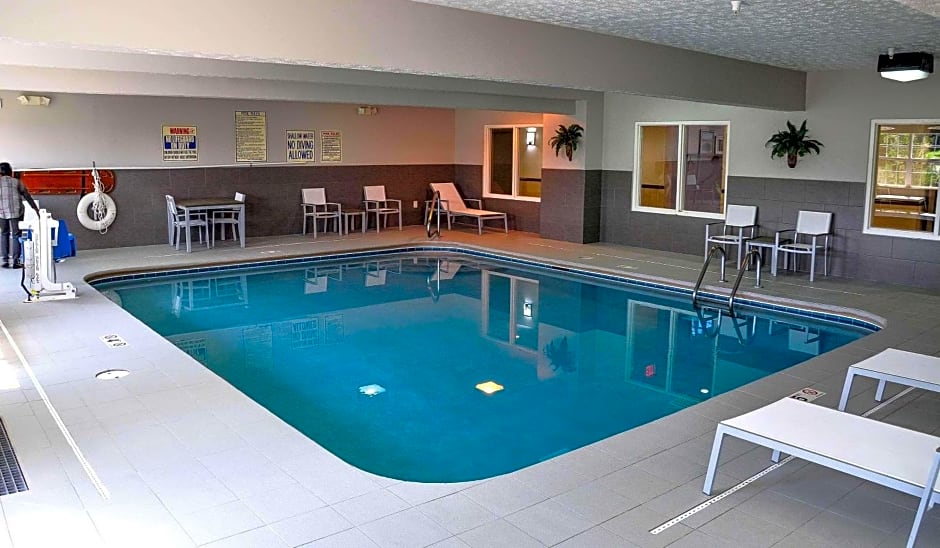 Country Inn & Suites by Radisson, Fairborn South, OH