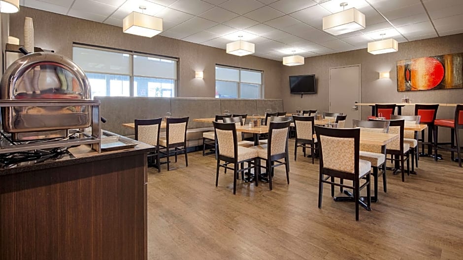 Best Western Plus Eastgate Inn & Suites