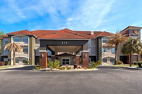 La Quinta Inn & Suites by Wyndham Savannah Airport - Pooler