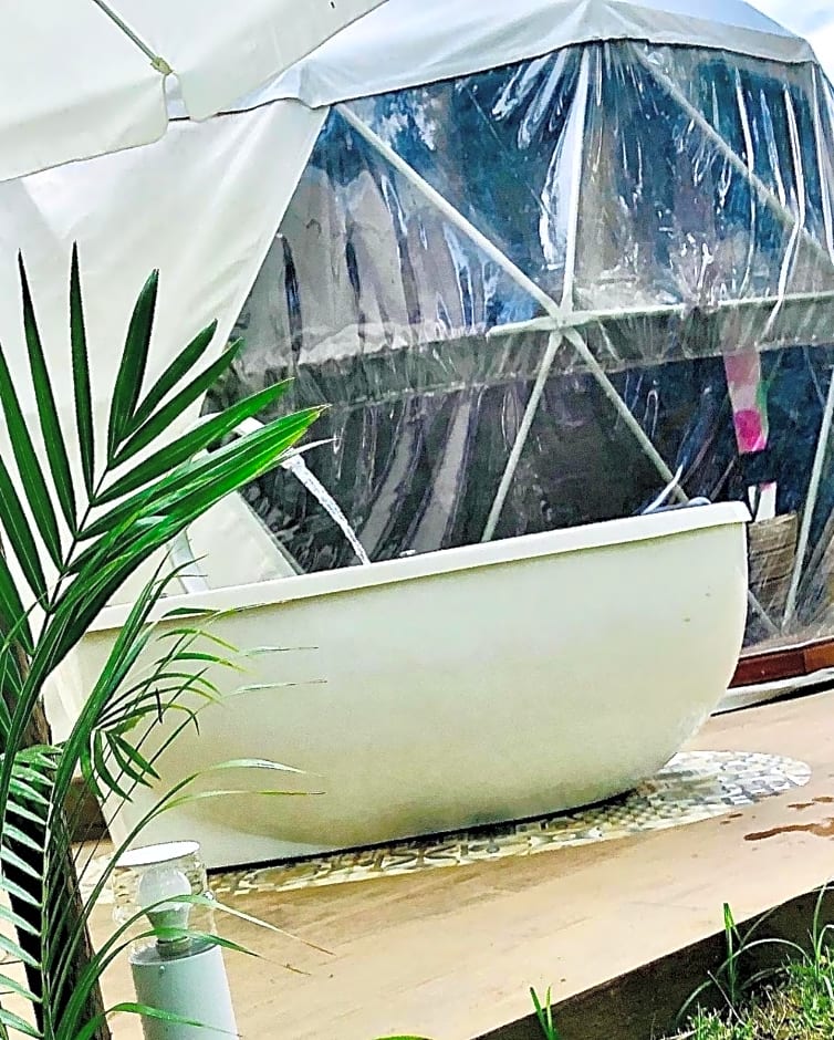 Aconchego no Domo BANHEIRA com AQUECIMENTO 7,5km centro Águas de Lindoia com COM CAFÉ, internet Starlink