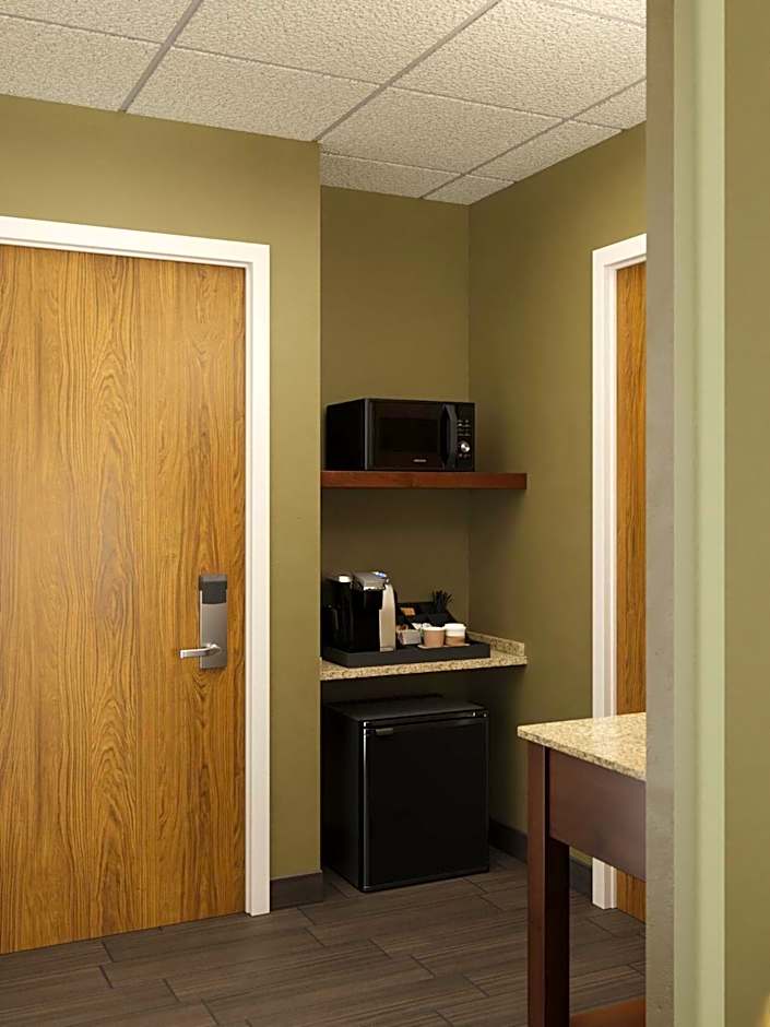 Garner Hotel Butte by IHG