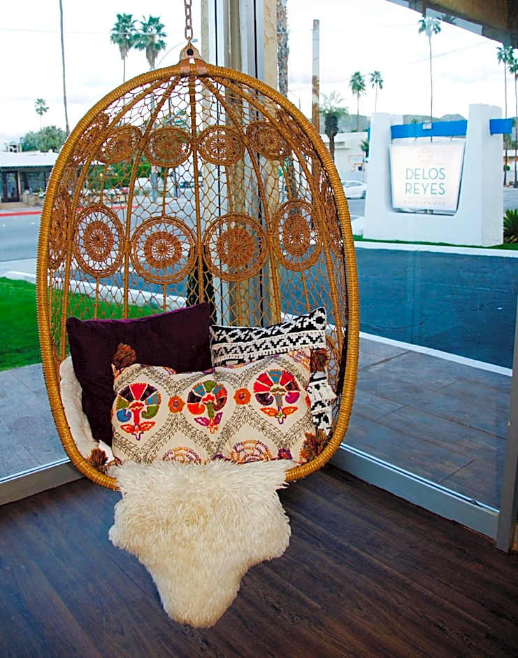 Delos Reyes Palm Springs