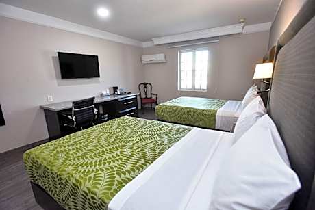 Deluxe Two Double Beds