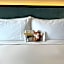 Duo Hotel Lisbon, Curio Collection by Hilton
