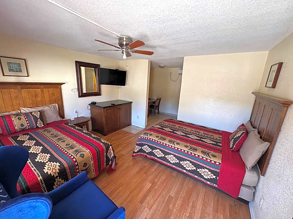 Photo 1 of 5 of Deluxe 2 Queen Beds