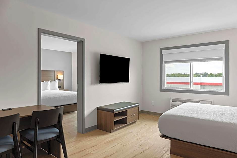 Days Inn by Wyndham Steinbach