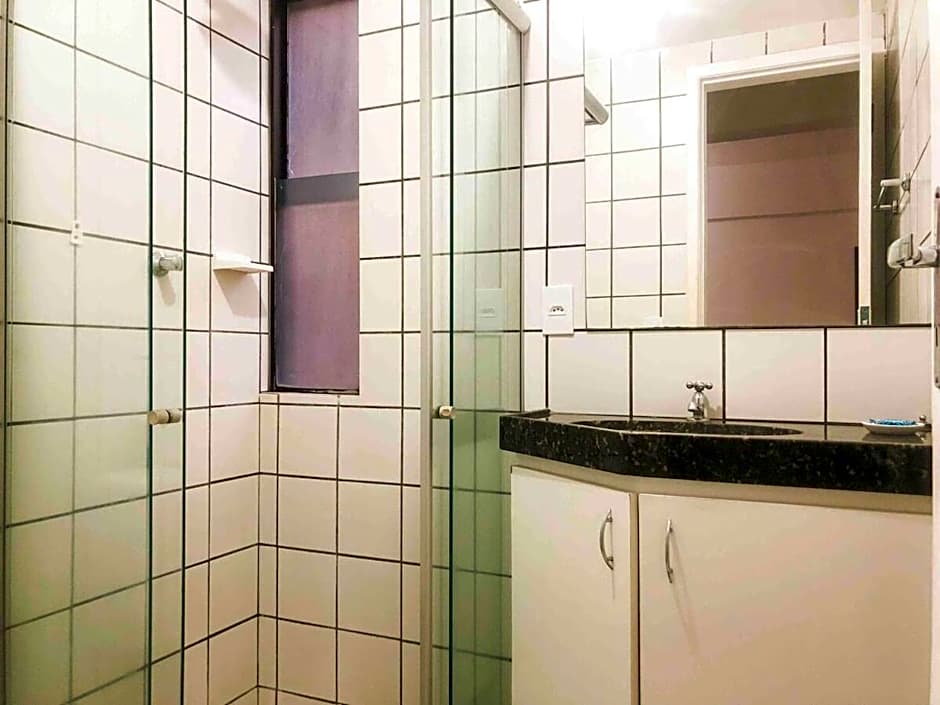 AMETISTA 2 - 101 · A-01: Apê equipado e estiloso na praia de Jatiúca