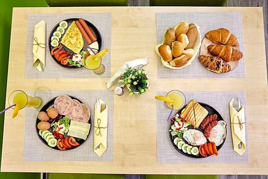 Laurus Motel Airport Tuzla