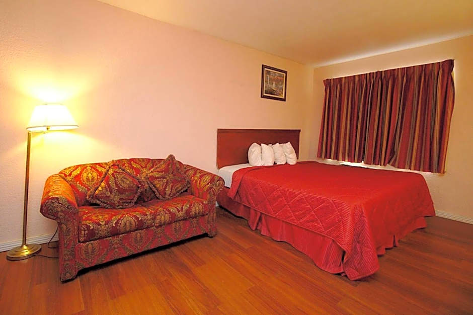 Niagara Lodge & Suites