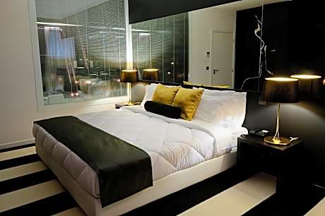 Vinyl M Hotel - Adults Only