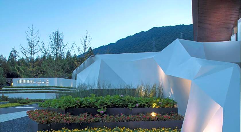 Holiday Inn Express Emei Qiliping By IHG