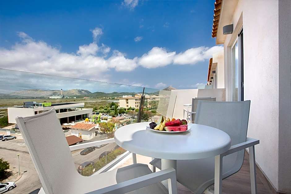 Mar Hotels Playa de Muro Suites