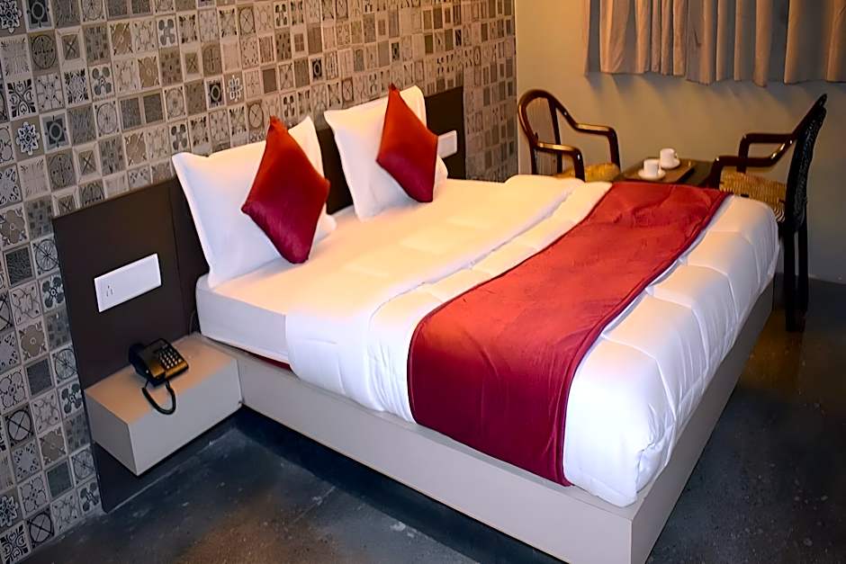 Hotel Ashapura Palace