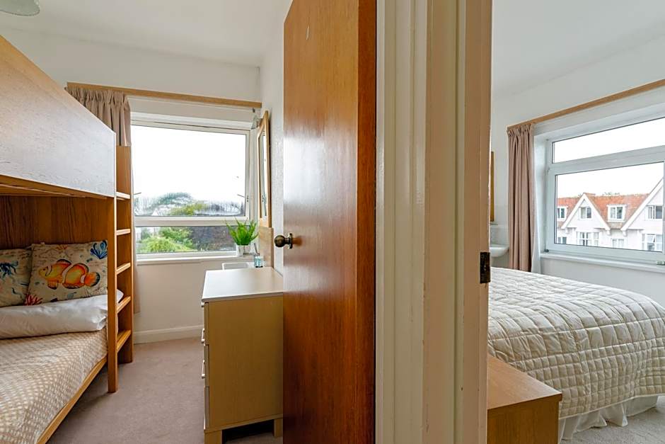 Torland Hotel - seafront location, guaranteed free parking