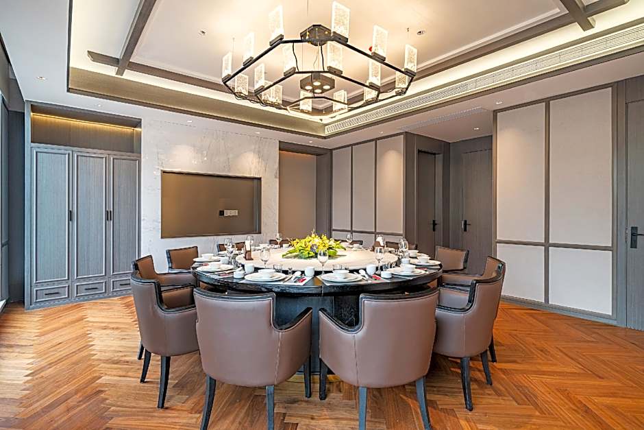 Rezen Minyoun Hotel Batang Dongzang