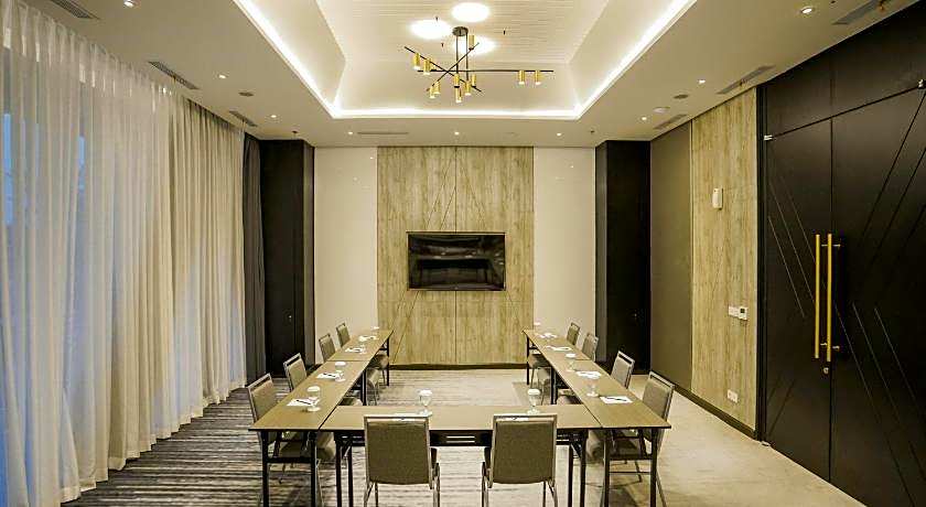 Awann Sewu Boutique Hotel & Suite