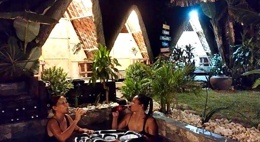 Dupas Luce Love Lodges