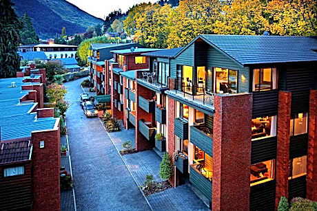 St James Apartments