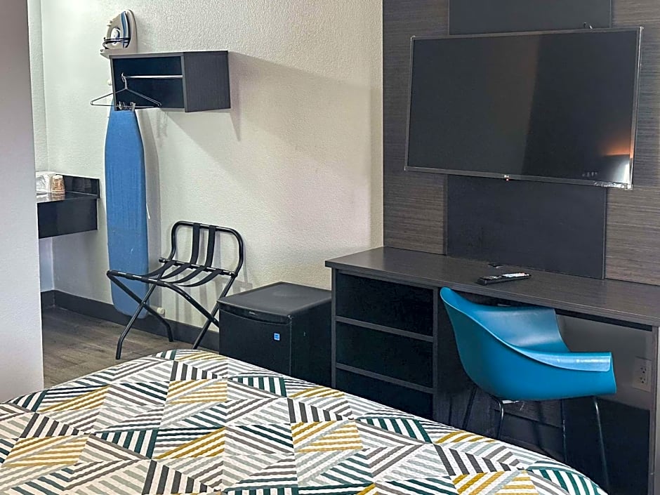 Motel 6-Kissimmee, FL - Orlando