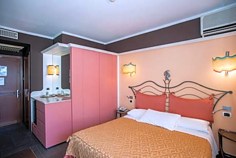 Double or Twin Room with Balcony