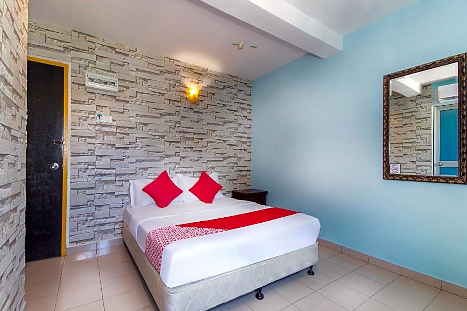 Capital O 252 Lotus Hotel