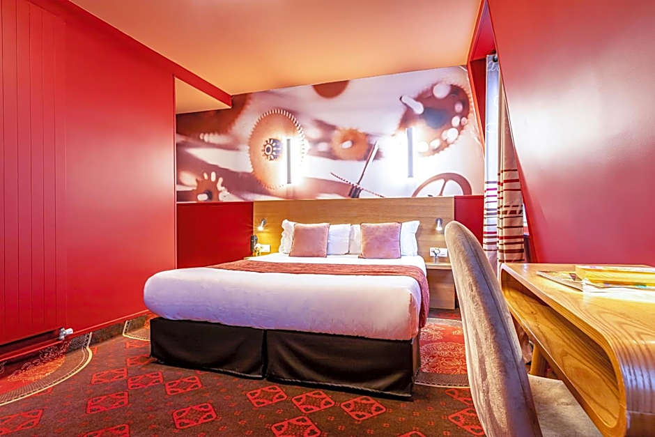 Hotel Ariane Montparnasse by Patrick Hayat