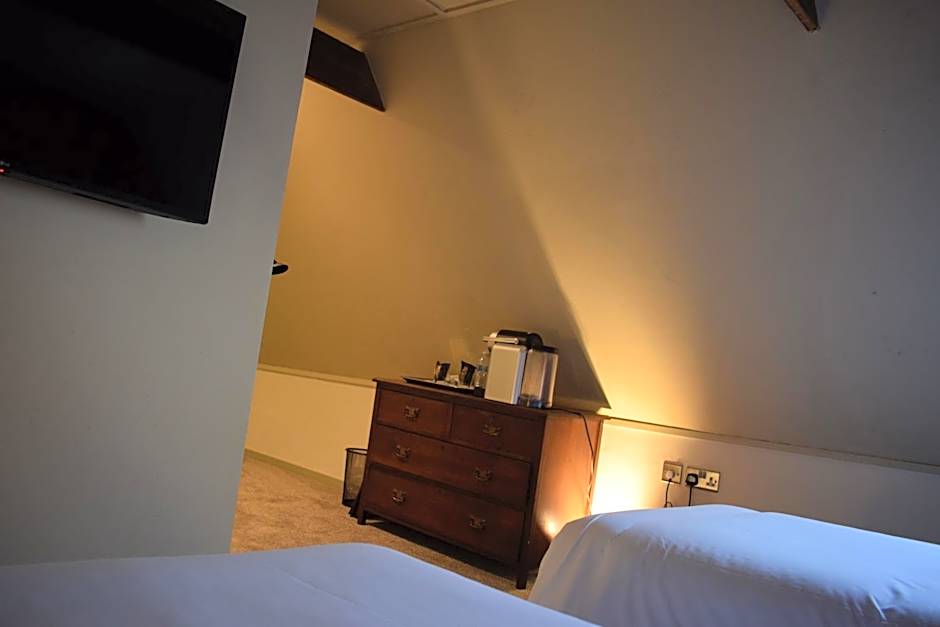 Alma Inn & Dining Rooms