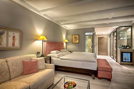 Superior Double Room with Lake View and Balcony or Terrace