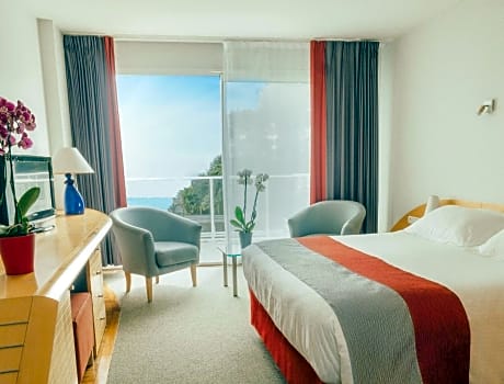 Double or Twin Room with Ocean View